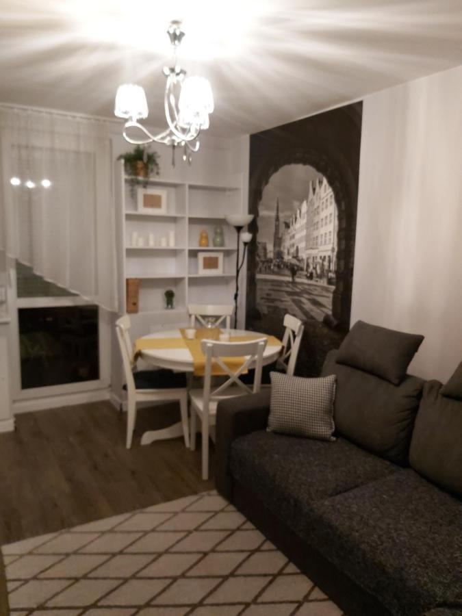 Апартаменти Apartament Izba - Mieszkanie Na Doby Гданськ Екстер'єр фото